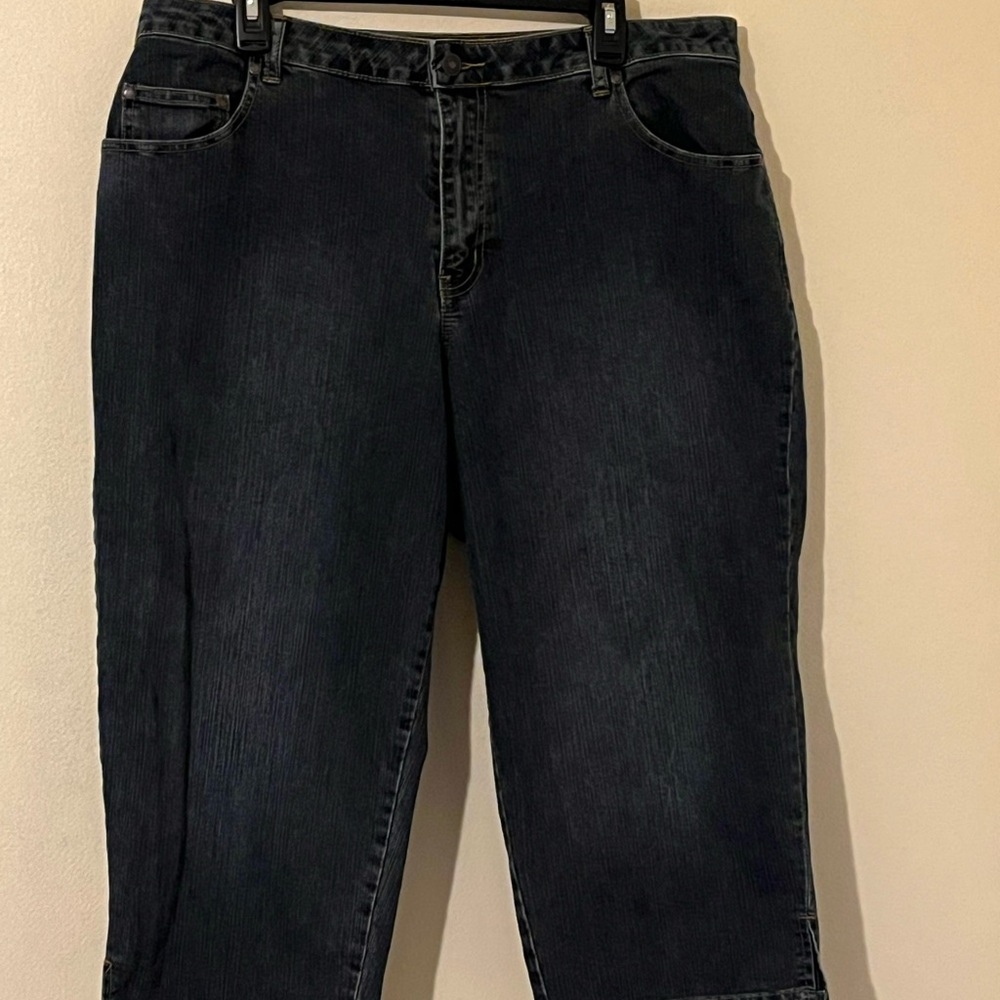 L.A. Blues Blue Jean Capri-18W.